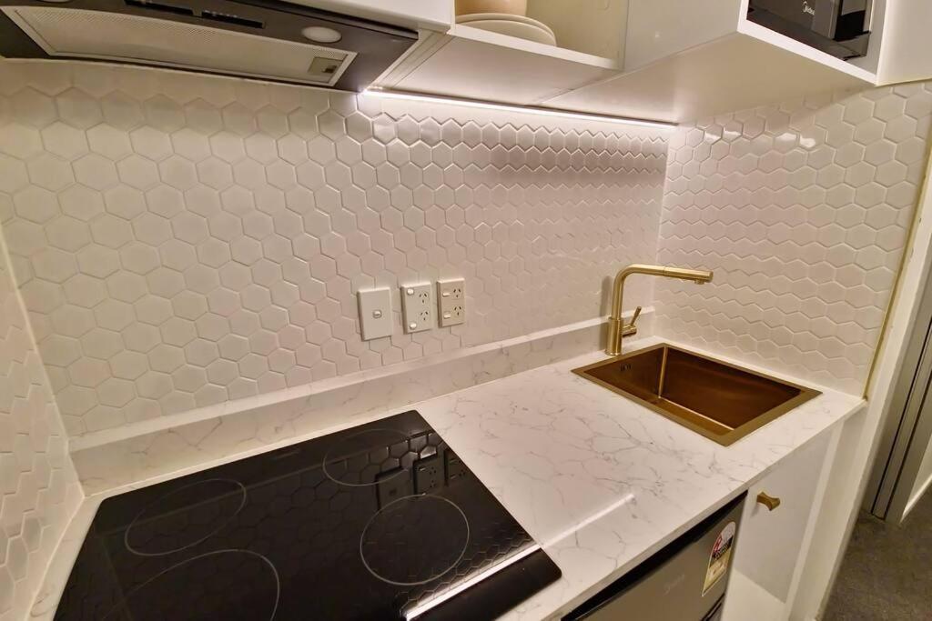 Heritage Luxe Retreat On Queens