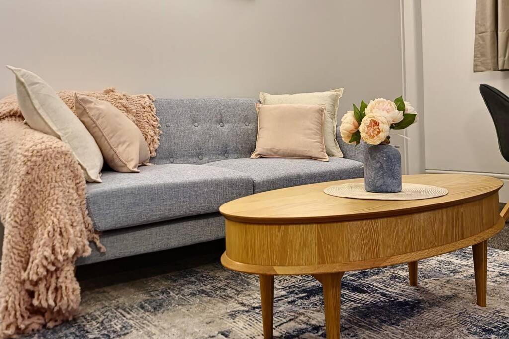 Heritage Luxe Retreat On Queens * Auckland